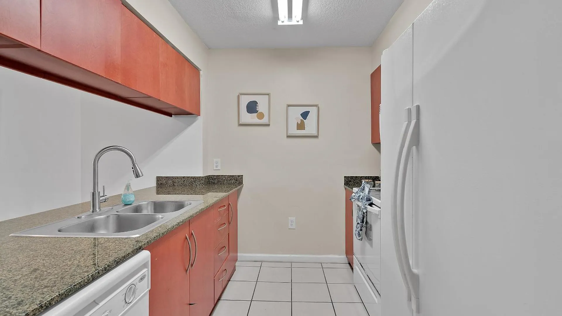 Beautiful 1 Bedroom Overlooking The Ocean And Downtown Brickell *