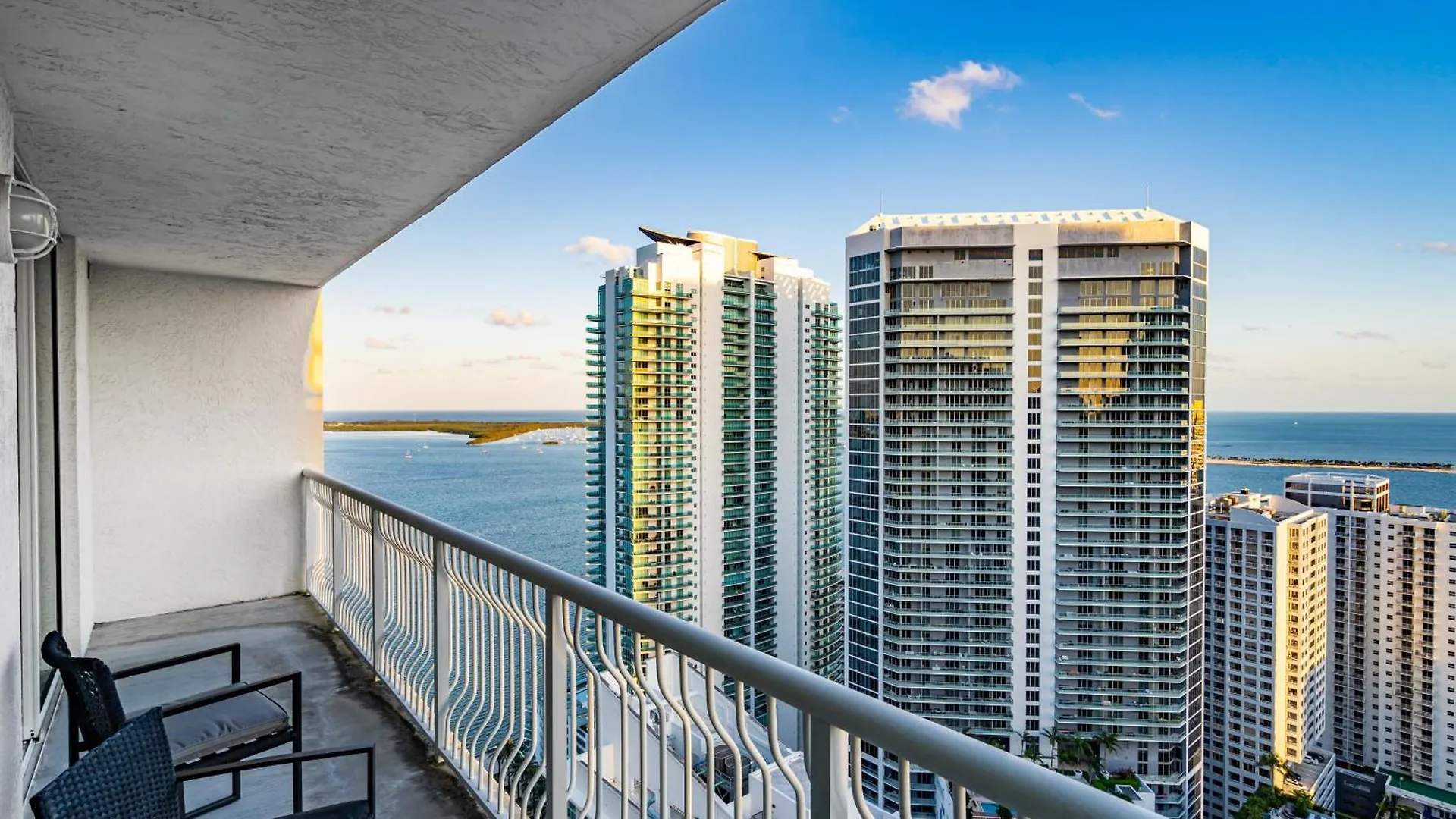 Apartment Beautiful 1 Bedroom Overlooking The Ocean And Downtown Brickell Miami