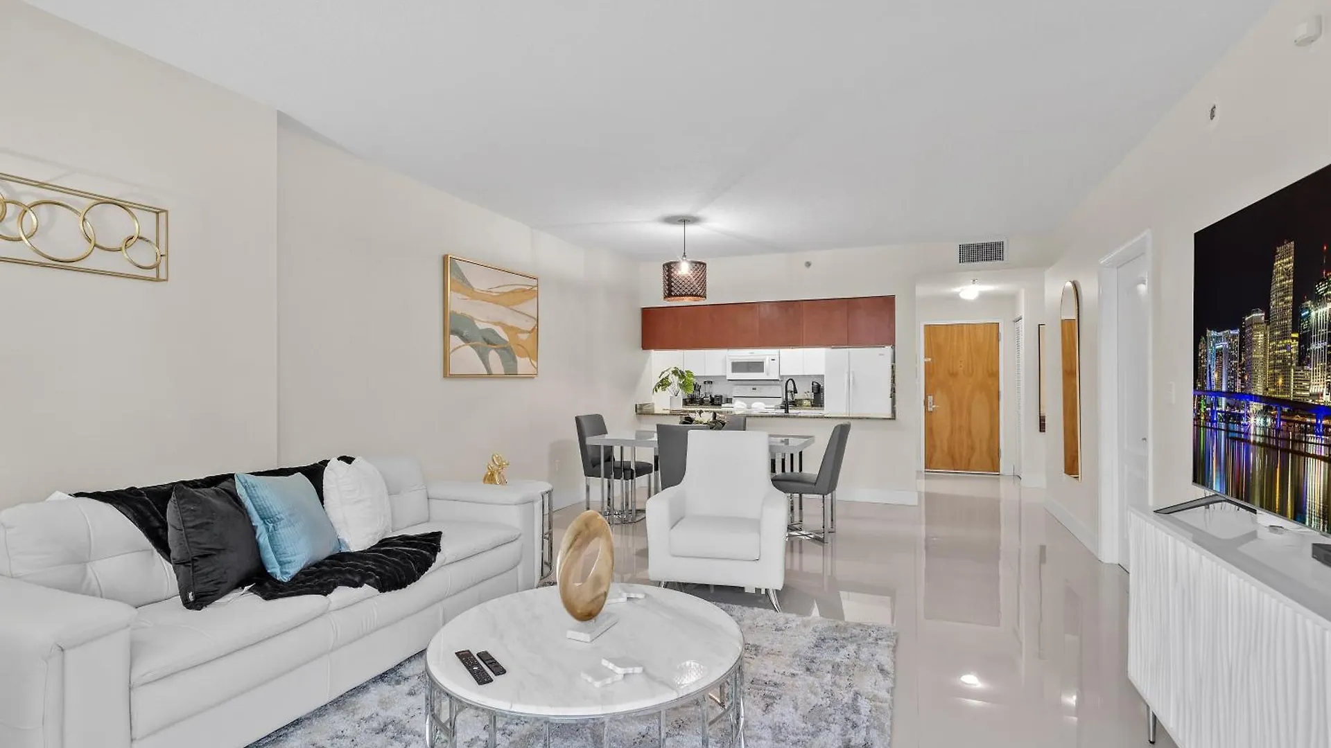 Apartment Beautiful 1 Bedroom Overlooking The Ocean And Downtown Brickell *