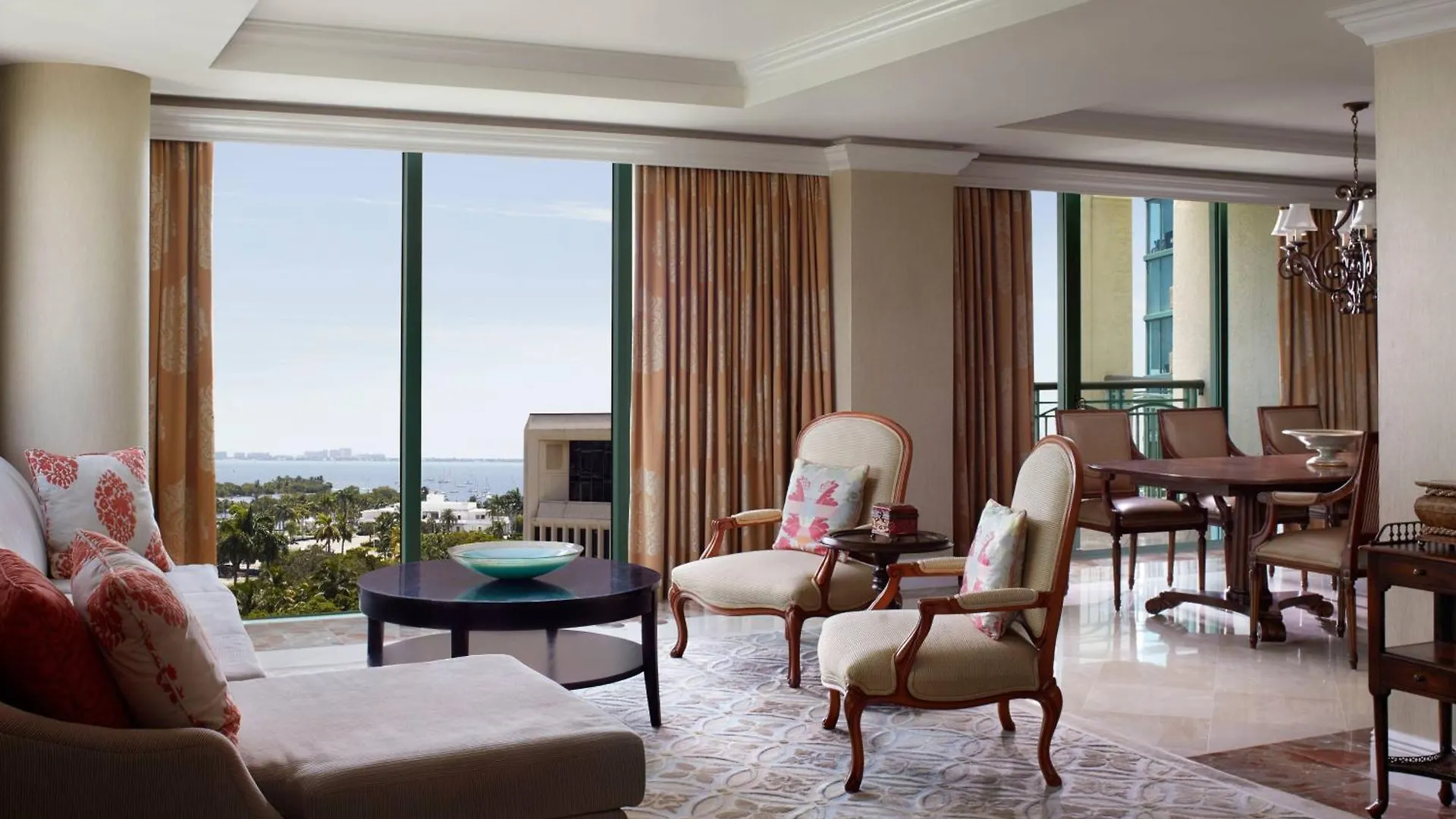 Hotel The Ritz-carlton Coconut Grove, 5*