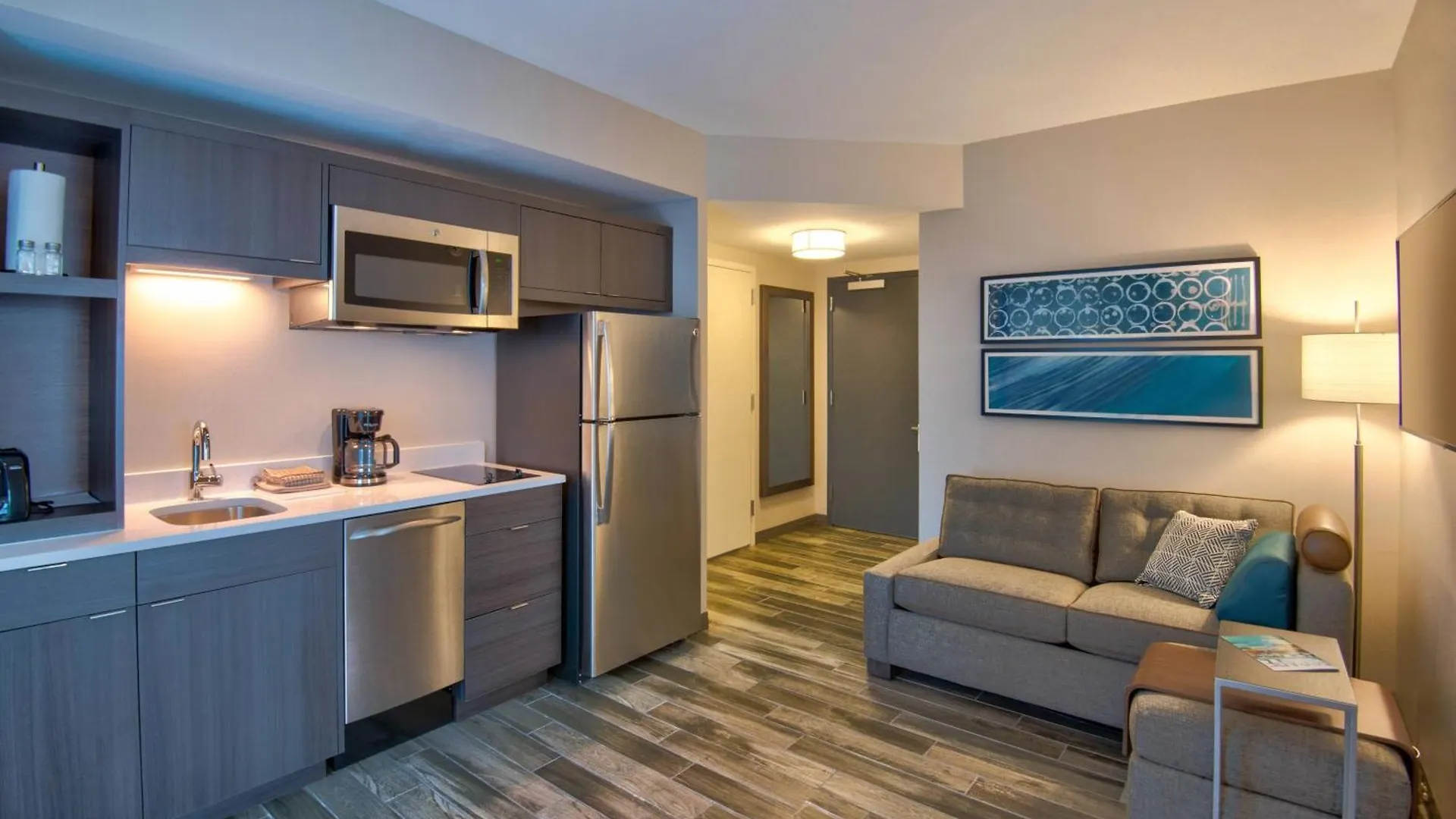 Hotell Towneplace By Marriott Airport