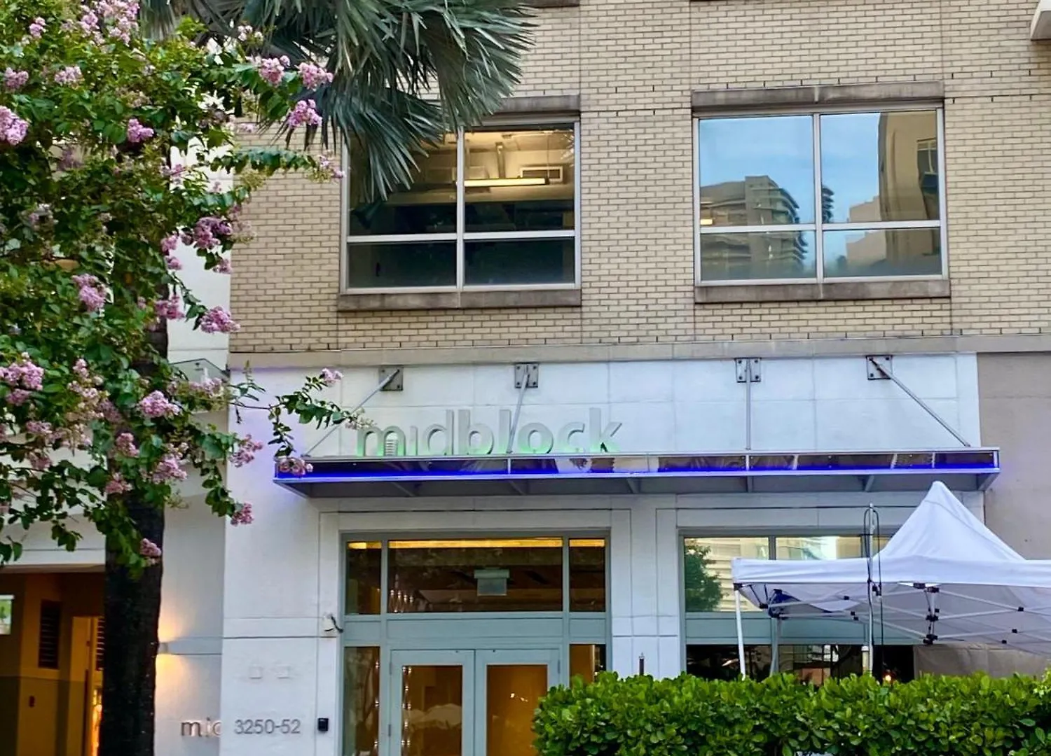 Midtown Luxury Apartment Miami