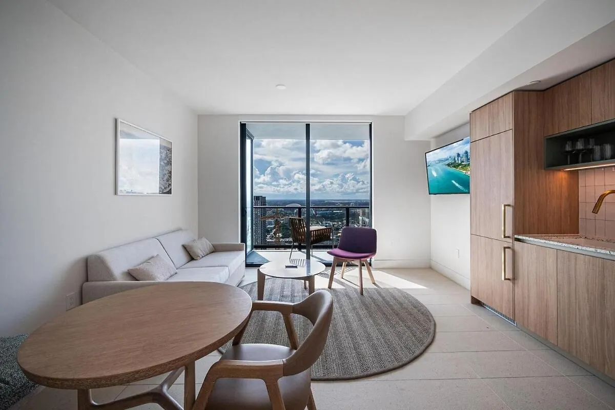 Phenomenal 1 Bed - Amazing Views *