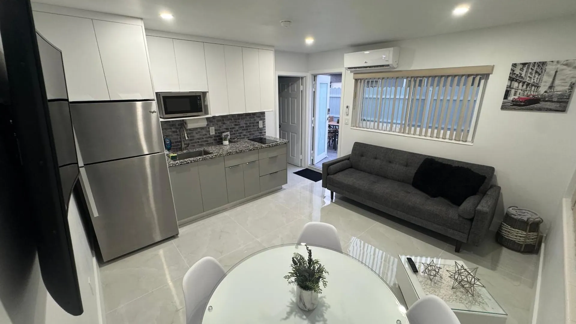 Hard Rock Apartment
