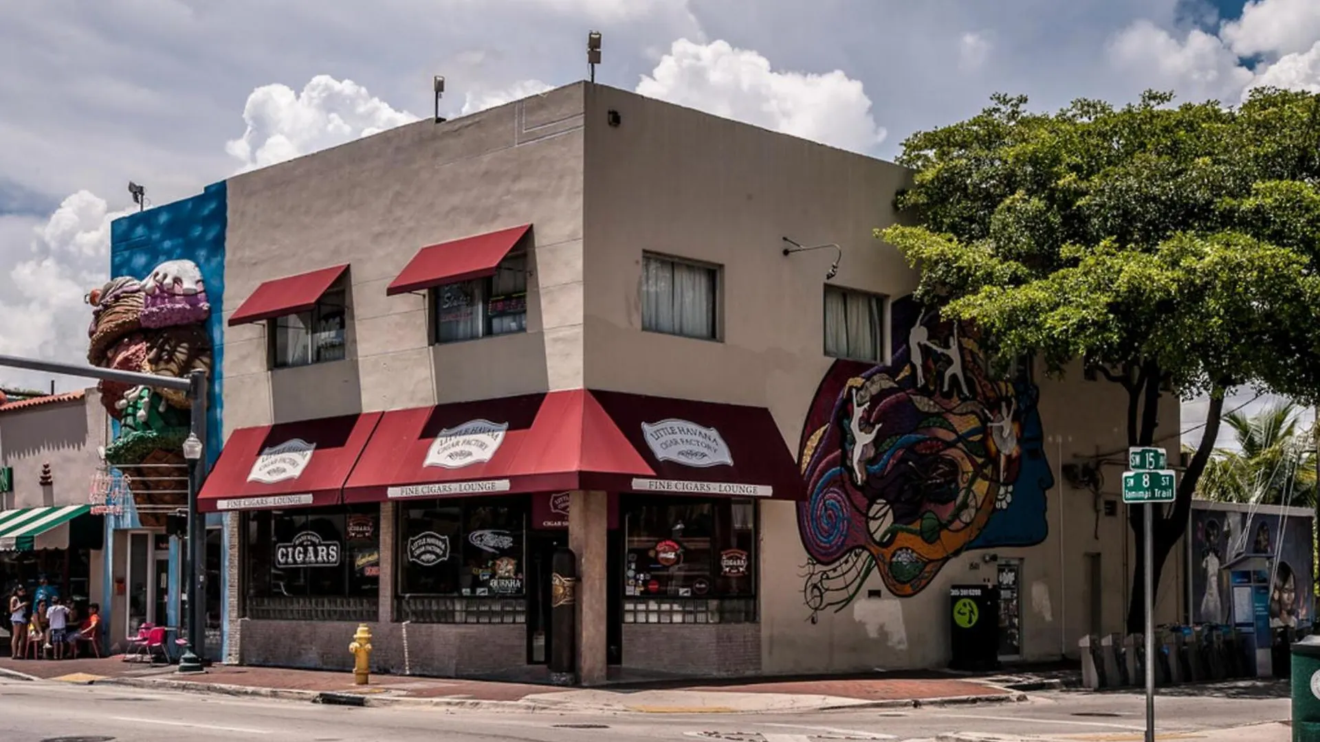 Azucar Homestay Miami