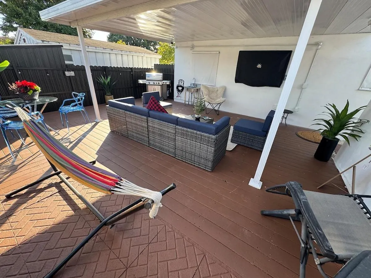 Modern Oasis - Bbq Access Apartment