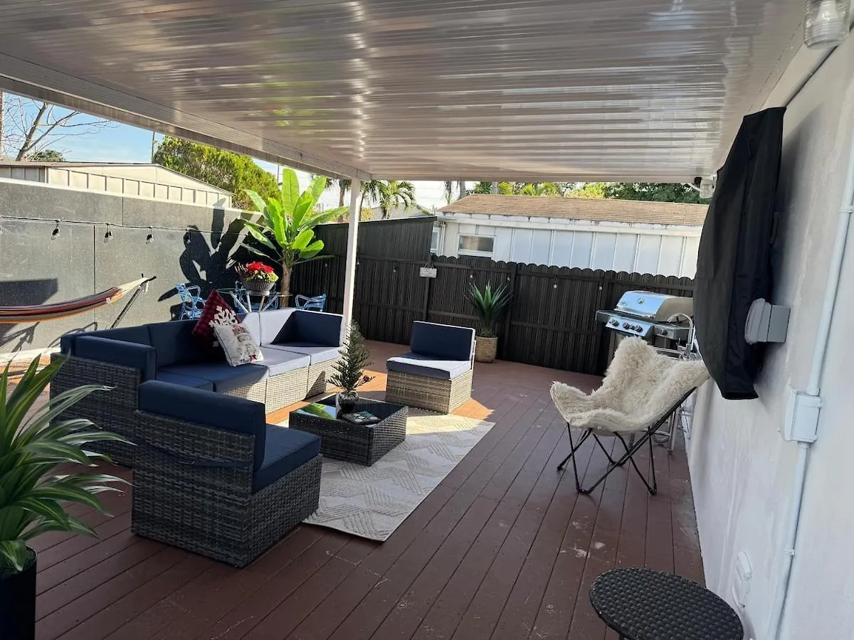 Modern Oasis - Bbq Access