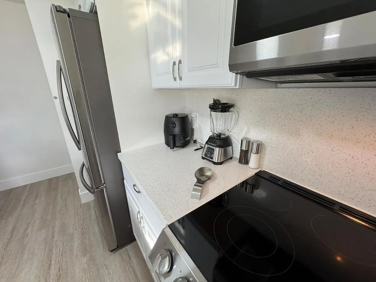 Modern Oasis - Bbq Access Apartment