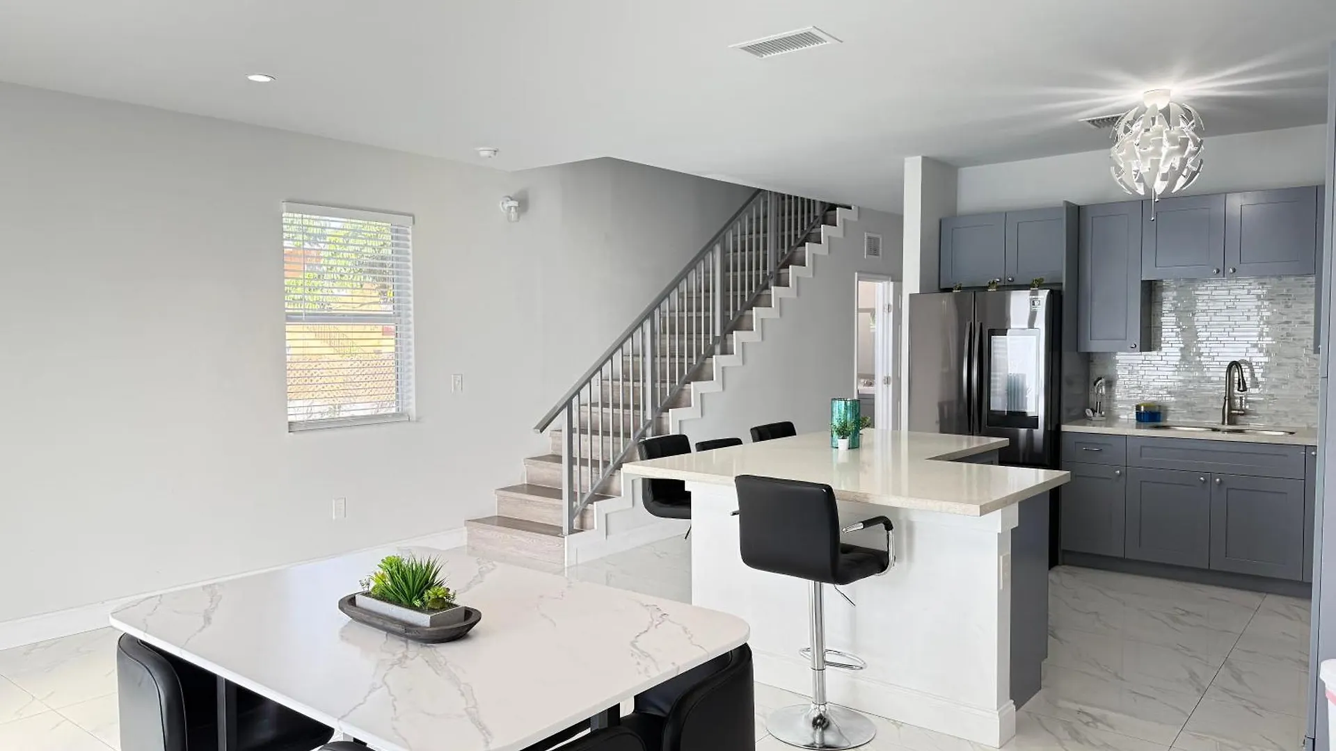 Modern Retreat, Hot Tub And Gazebo Oasis Miami