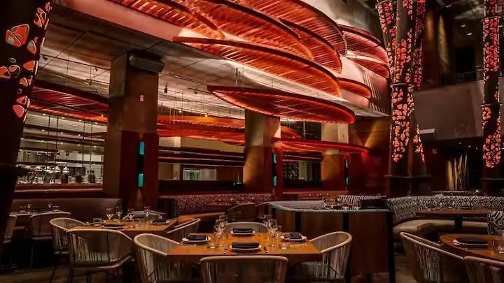 Luxury High Rise *