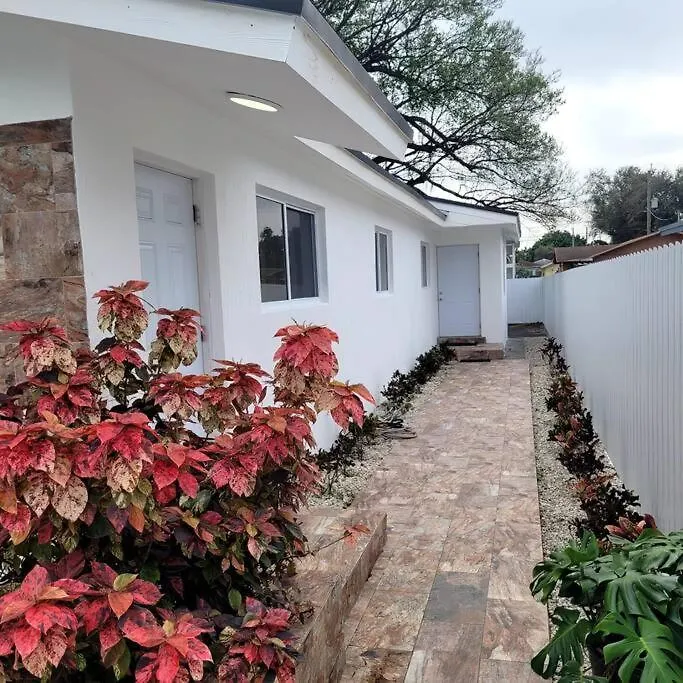 Newly Renovated 3 Bedroom / 1 Bath! Miami