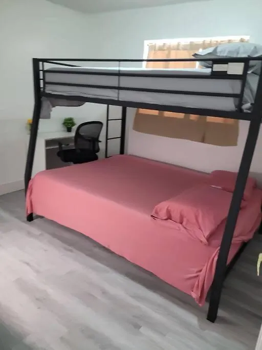 Newly Renovated 3 Bedroom / 1 Bath! Apartment
