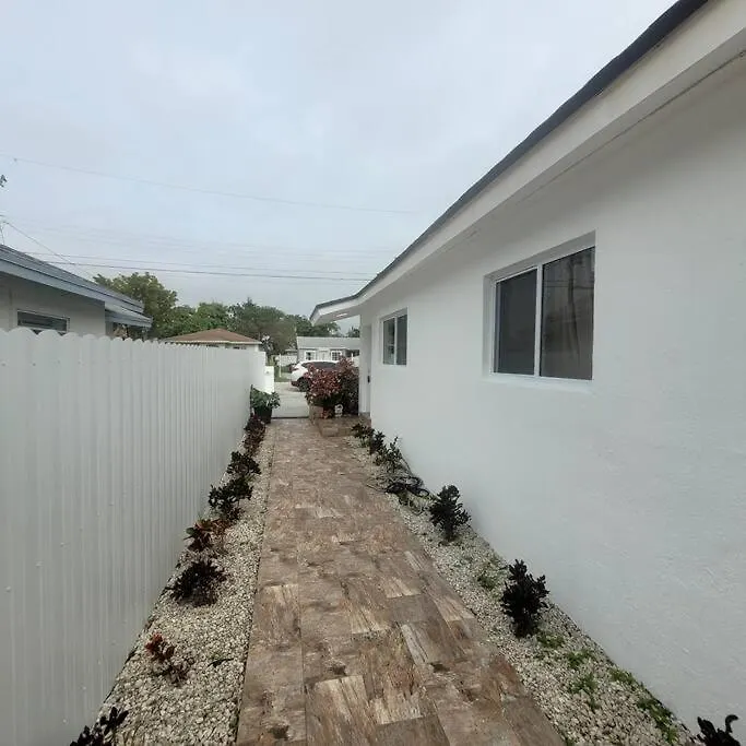Newly Renovated 3 Bedroom / 1 Bath! Apartment Miami
