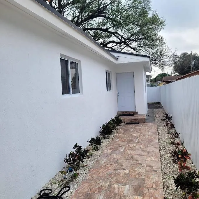 Newly Renovated 3 Bedroom / 1 Bath! Miami
