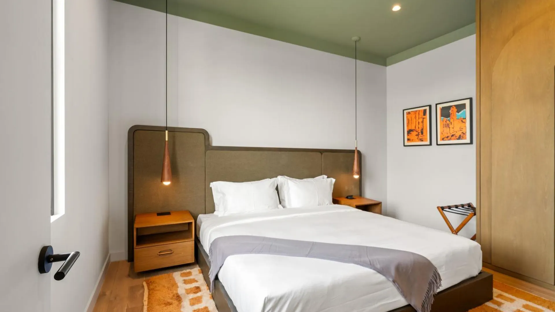 Hotel The Rover