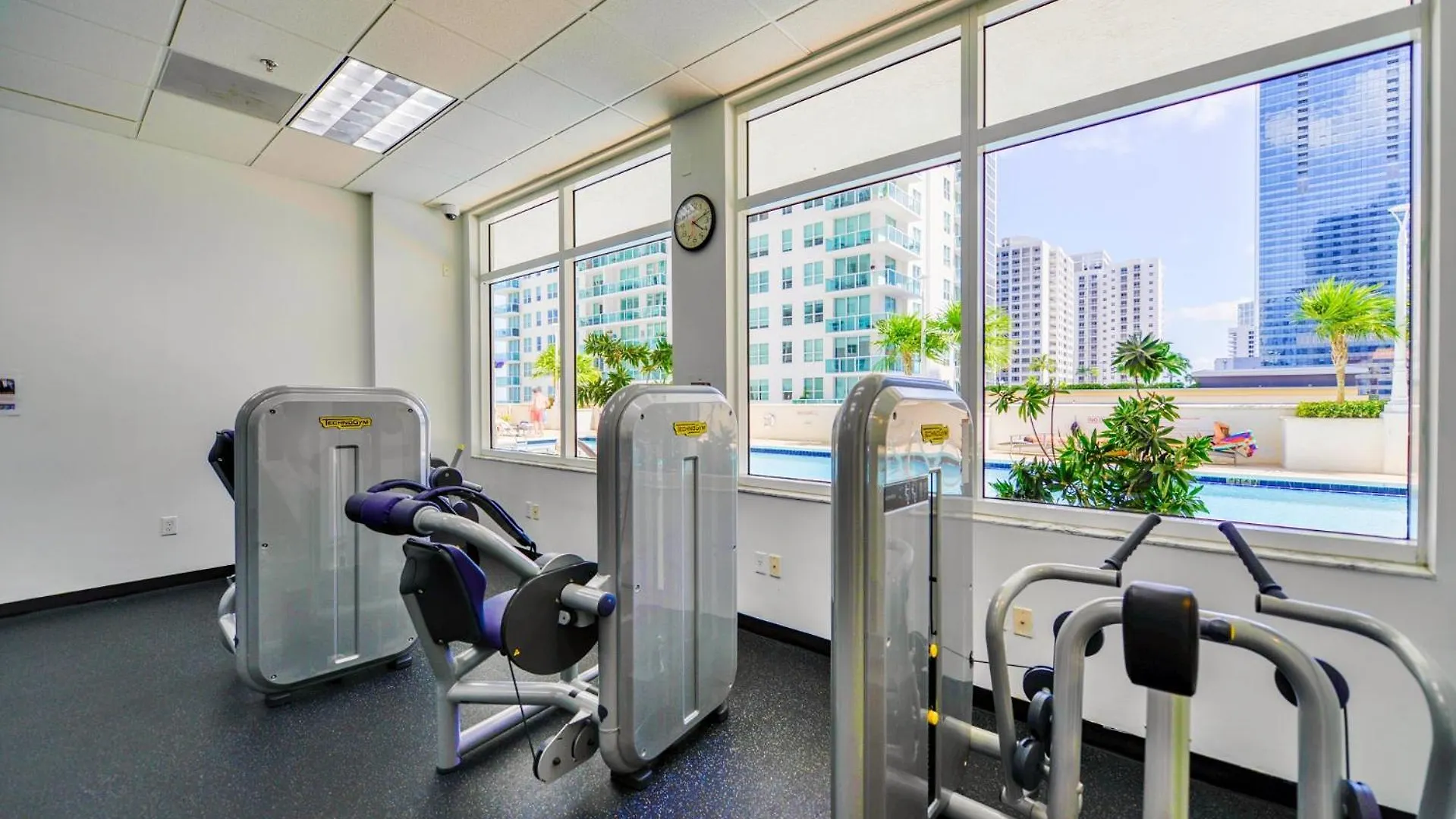 Modern Brickell With Prime Views Apartment