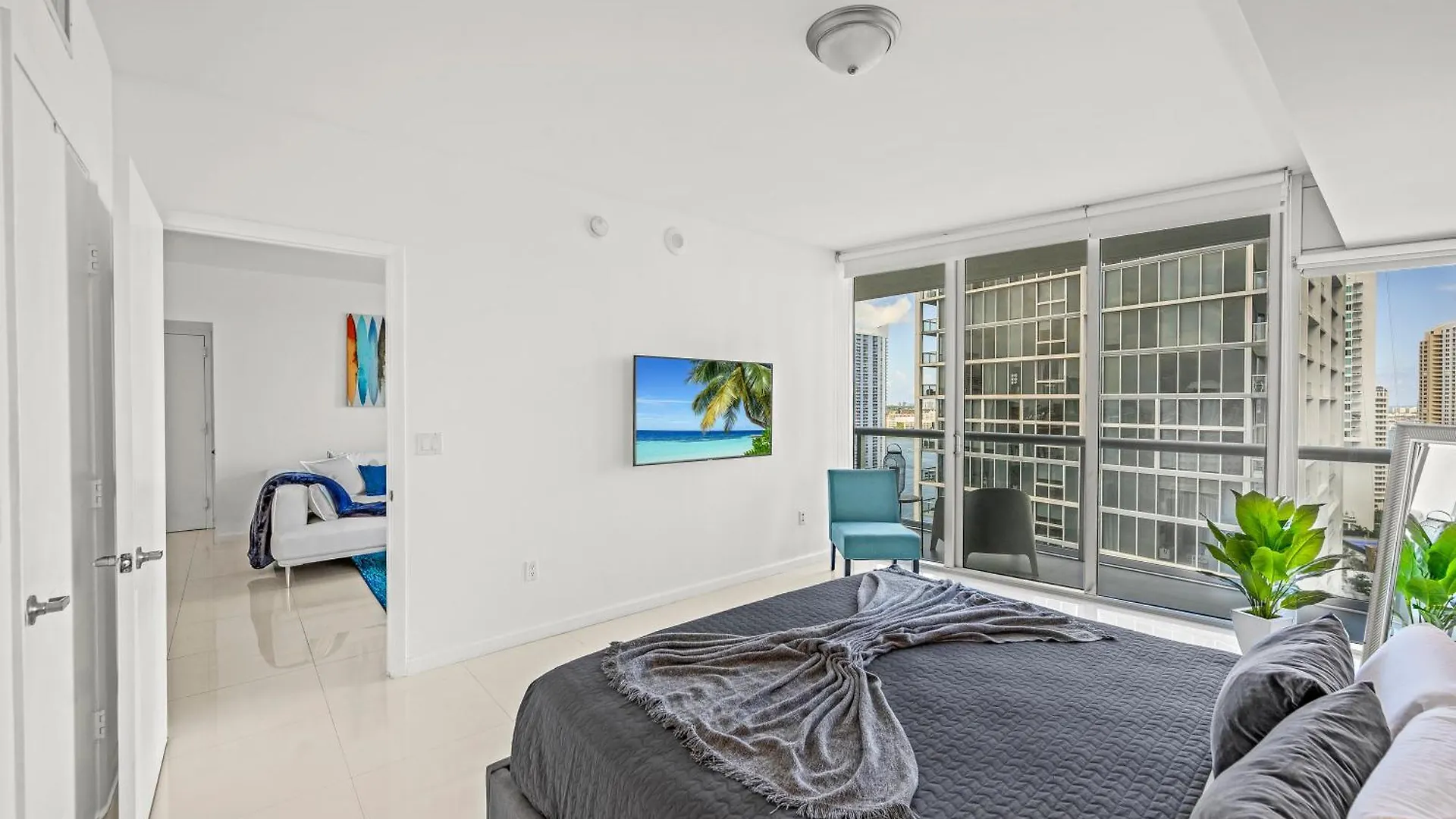 Magnificent Unit With Priceless Views W Icon