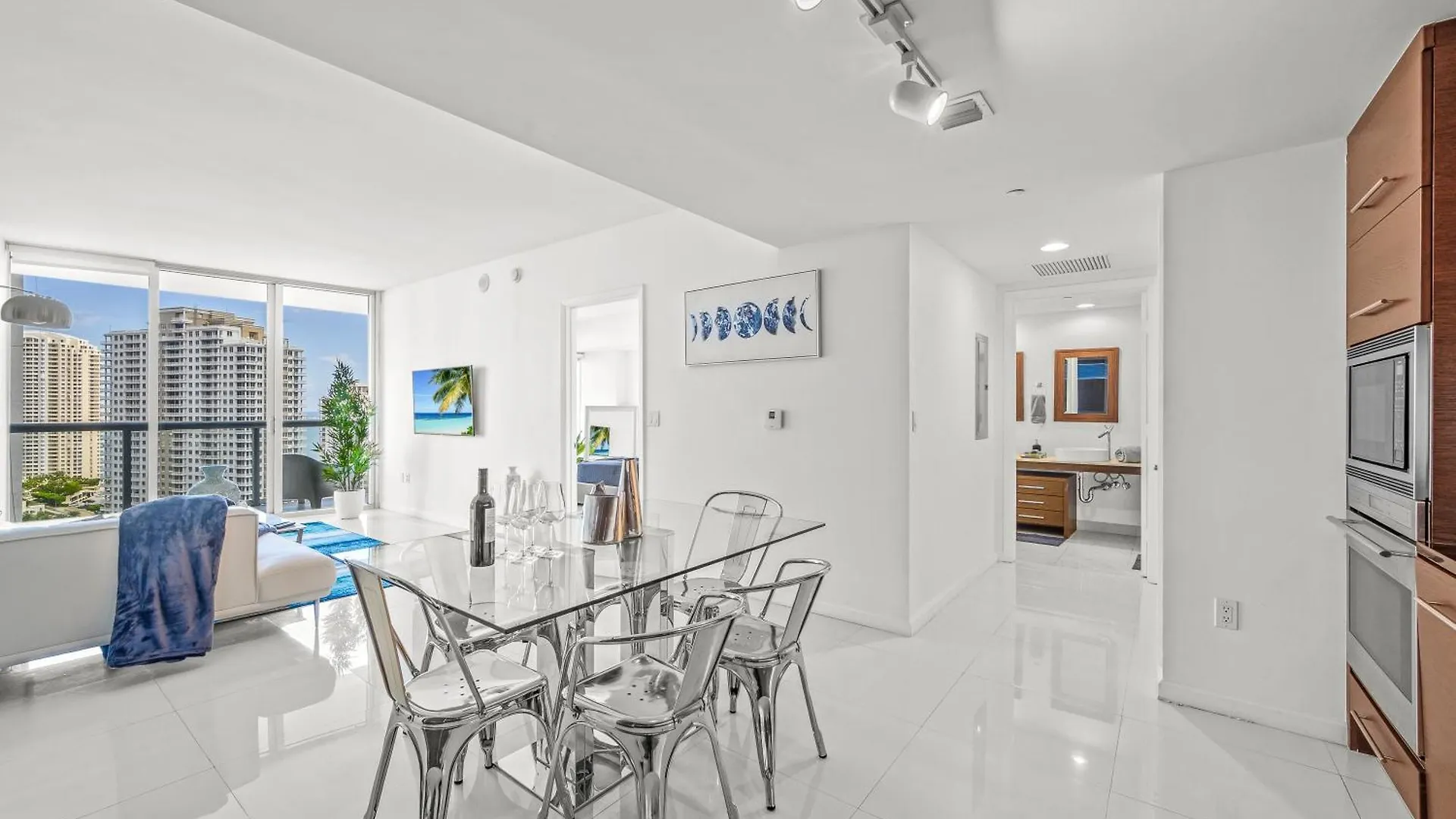 Magnificent Unit With Priceless Views W Icon