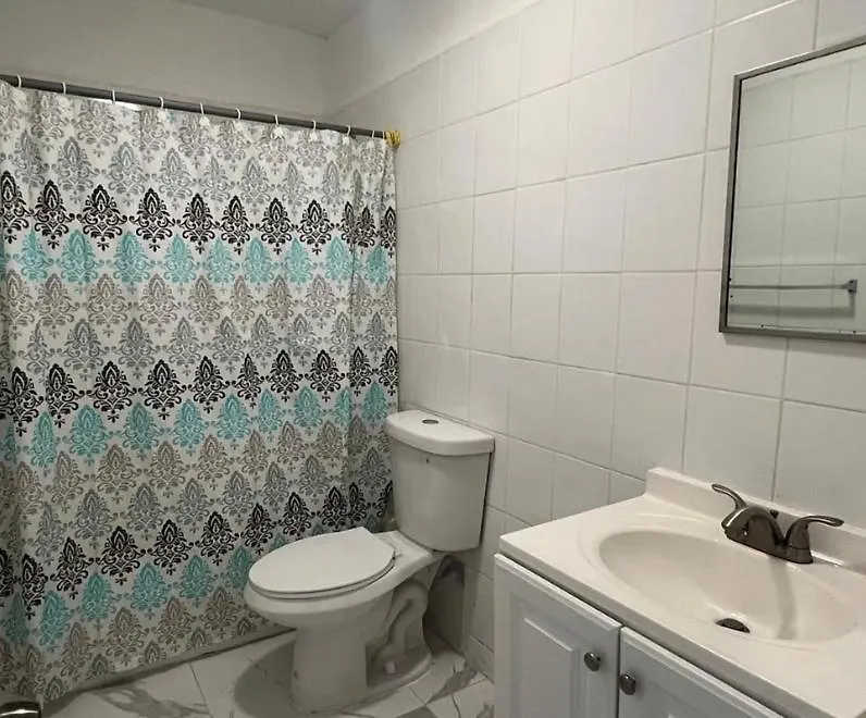 International - Airport - Downtown- Wynwood - Little Havana Women Only - Men Only - No Mix Dorms Hostel *