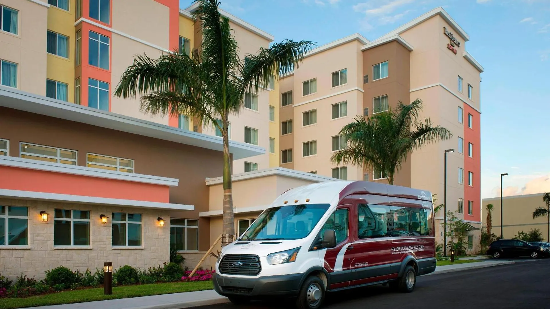 By Marriott Miami Airport West/doral Hotel