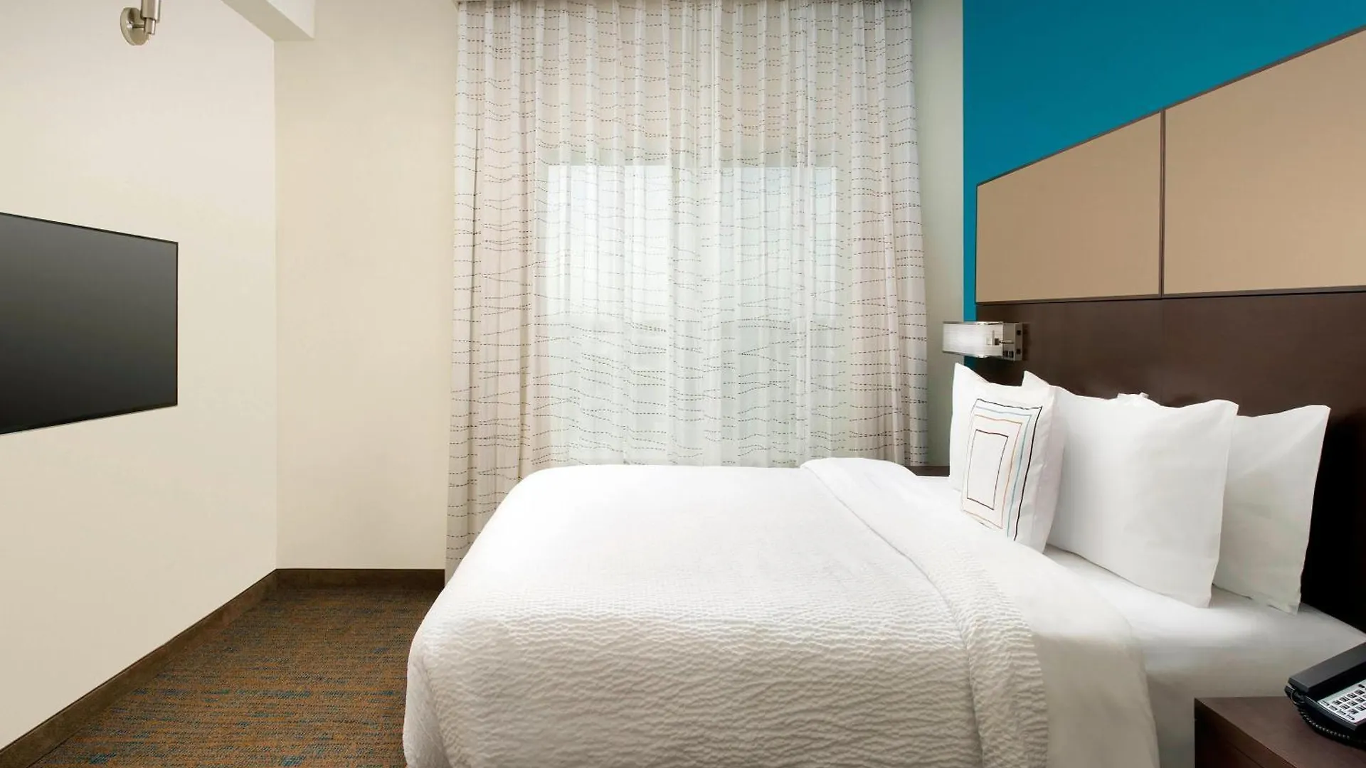 By Marriott Miami Airport West/doral Hotel 3*