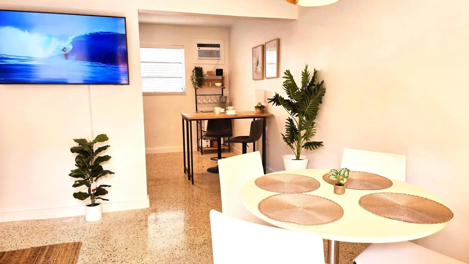 Cozy Near Brickell Apartment Miami