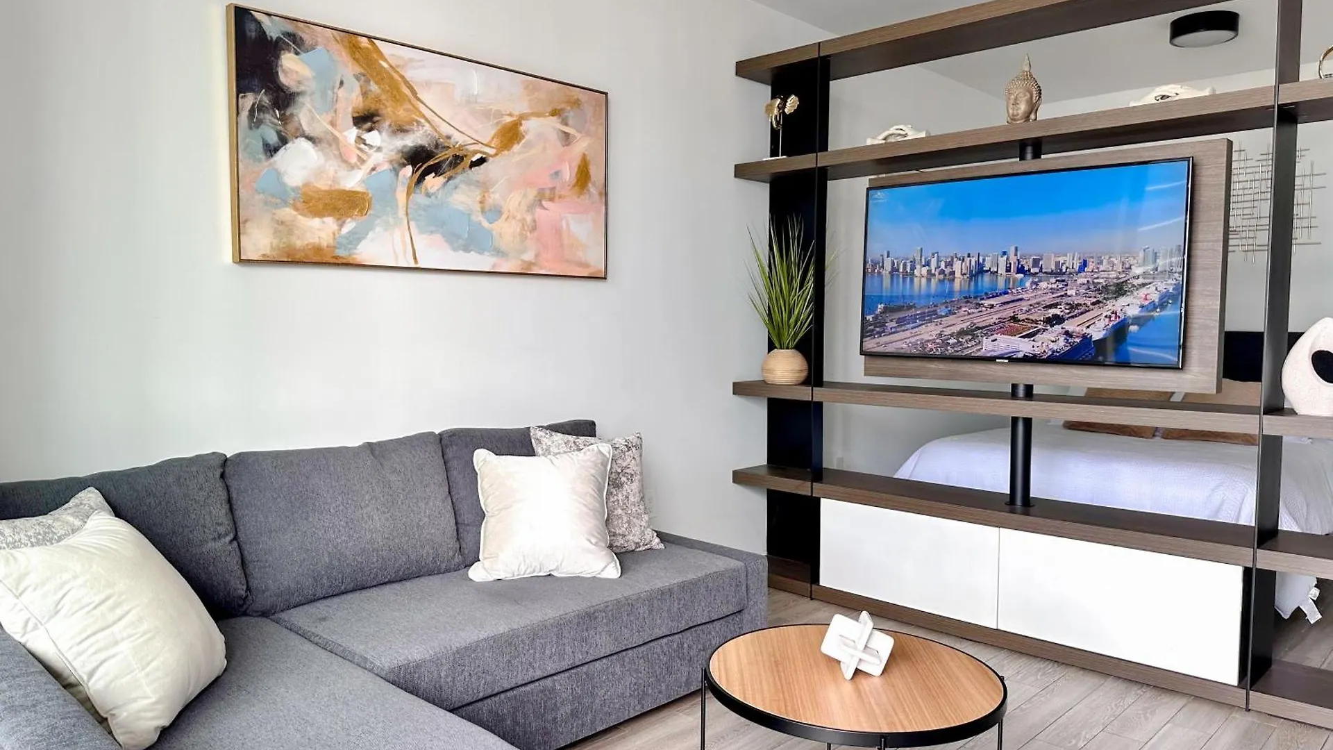 Luxury Loft- Free Parking- Ocean View, Brickell Downtown Apartment Miami