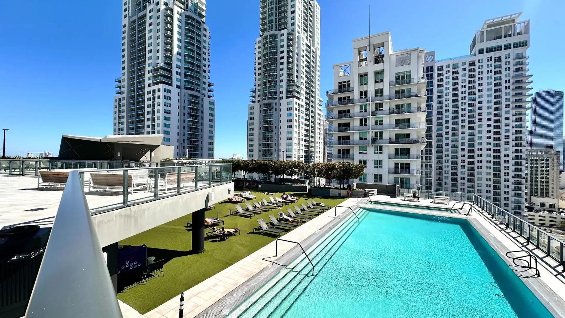 Luxury Loft- Free Parking- Ocean View, Brickell Downtown Apartment