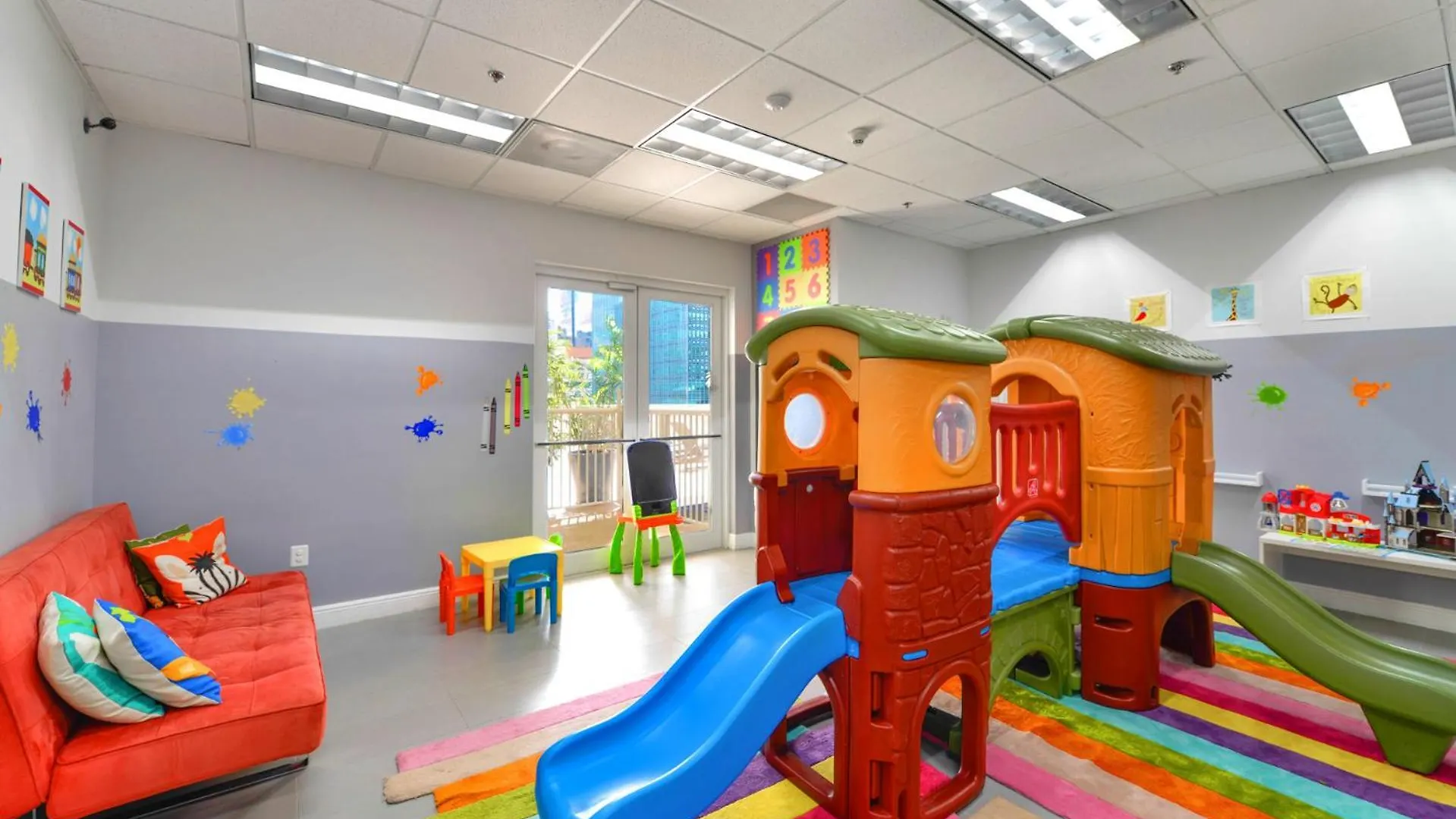 The Amenities In One-site Apartment Miami