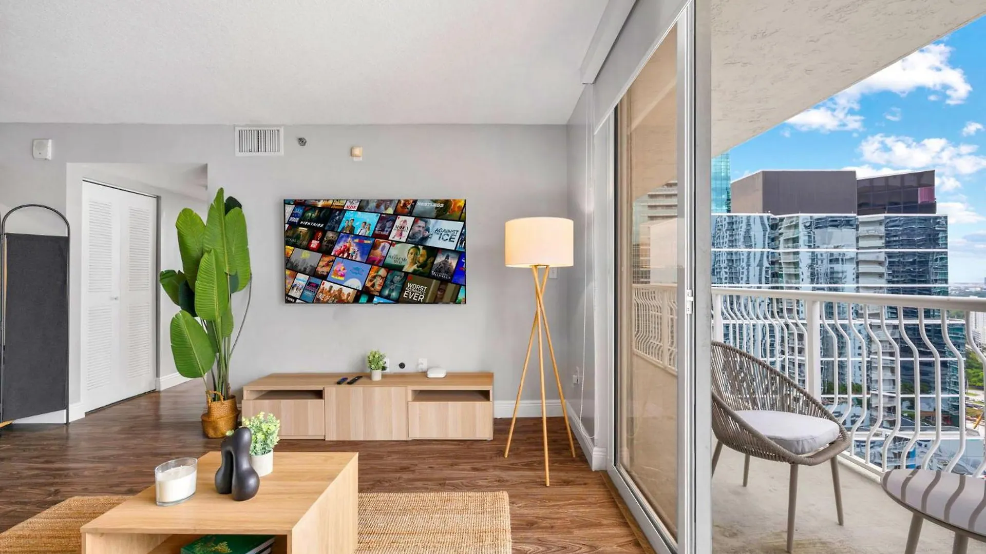 Apartment The Amenities In One-site