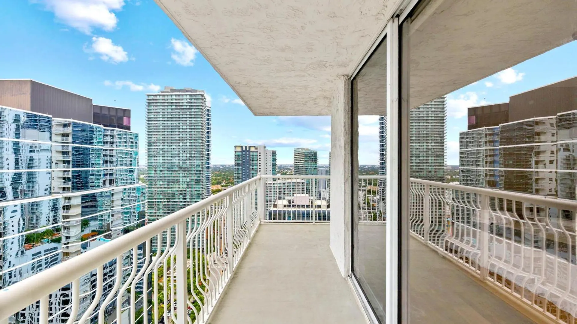 The Amenities In One-site * Miami