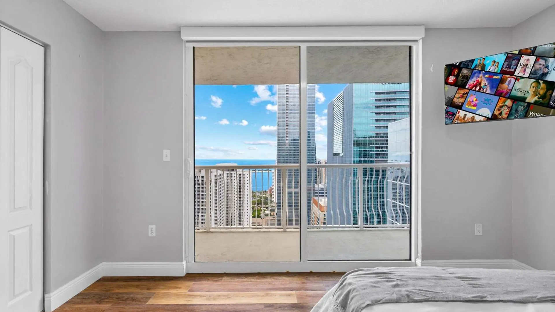 Apartment The Amenities In One-site Miami