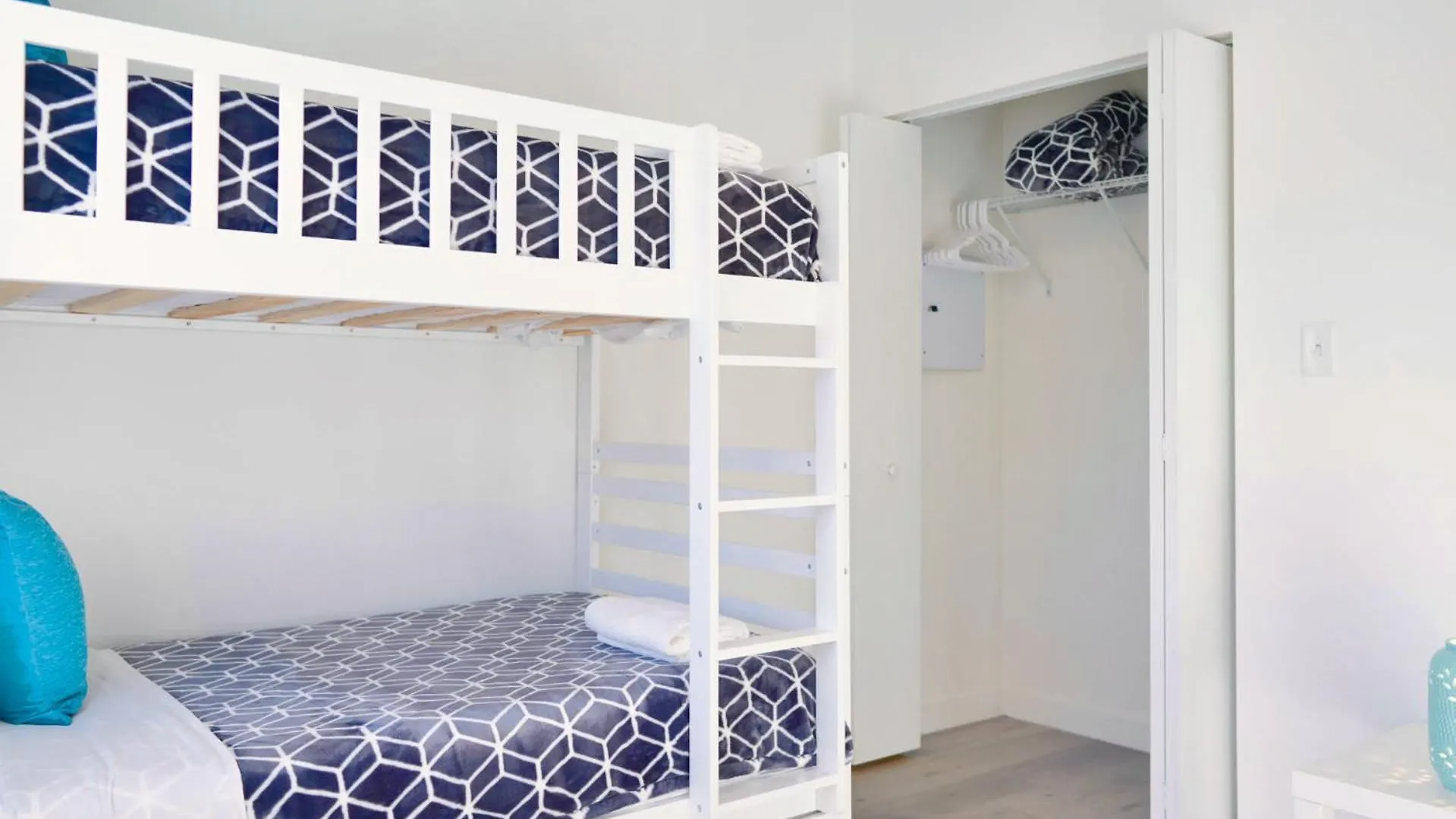 Relax And Enjoy Of In Cozy Duplex 度假居 *