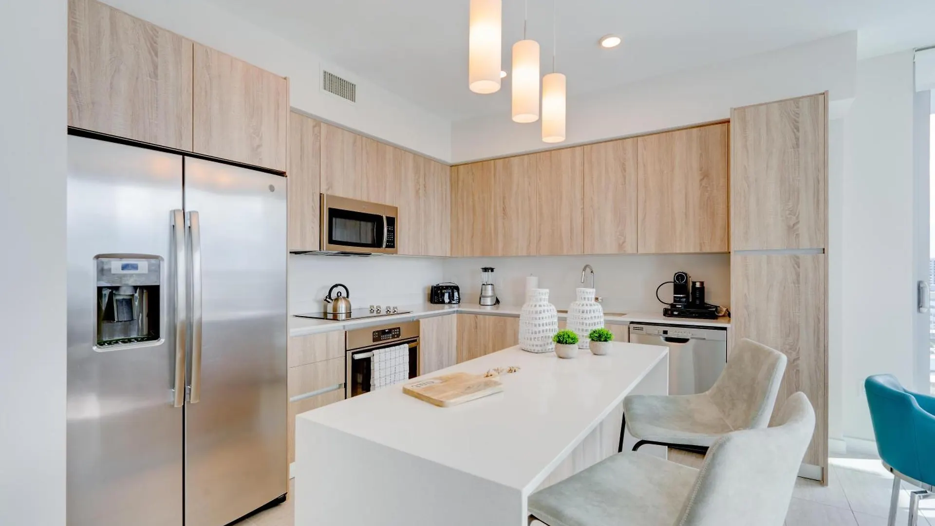 3900-902ch Design District, 2 Bedrooms & 2 Bathrooms Apartment *