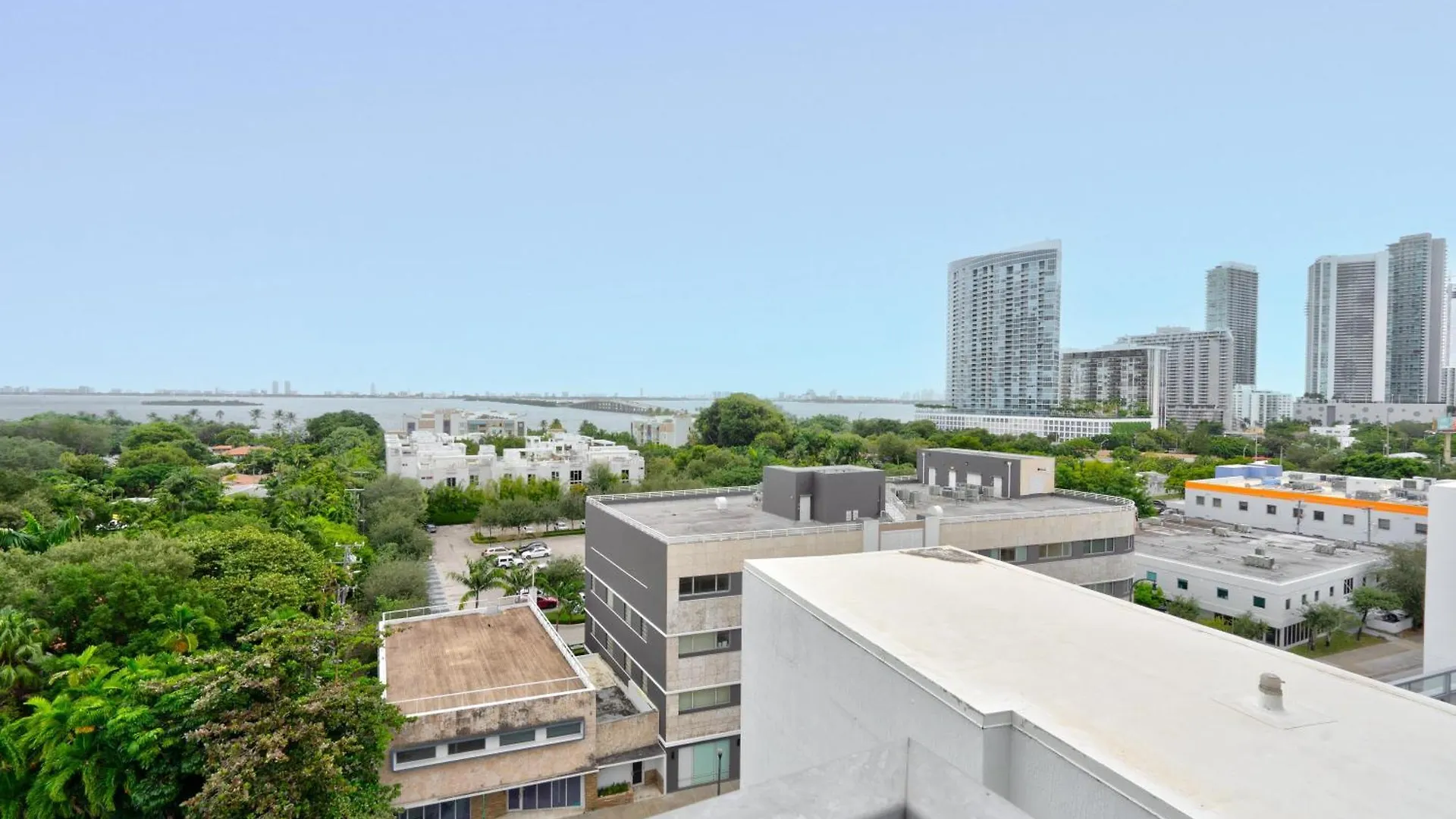 3900-717as Design District, 2 Bedrooms & 2 Bathrooms & Bay * Miami