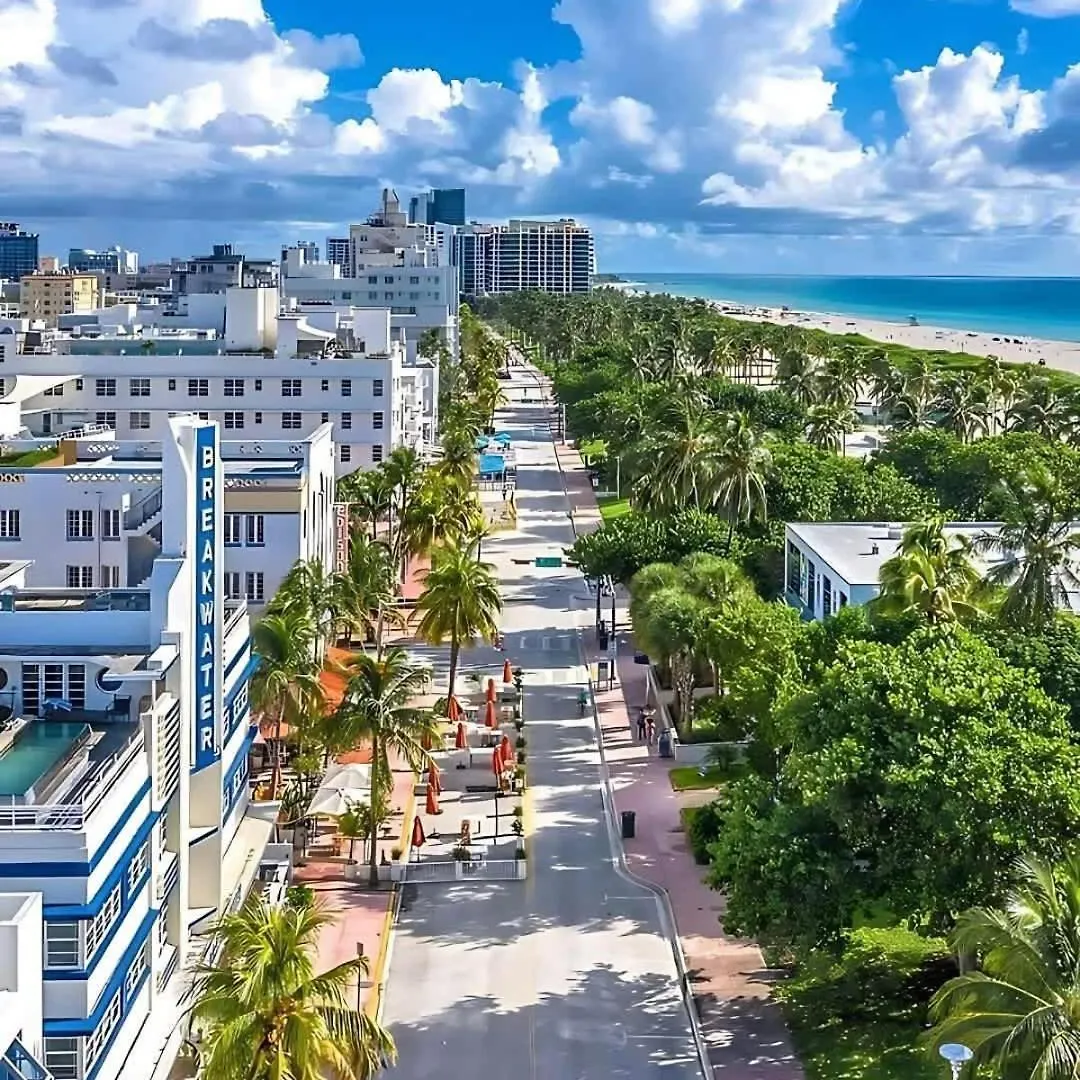 Huge Pool & Gym - Explore Miami's Heat Apartment Miami
