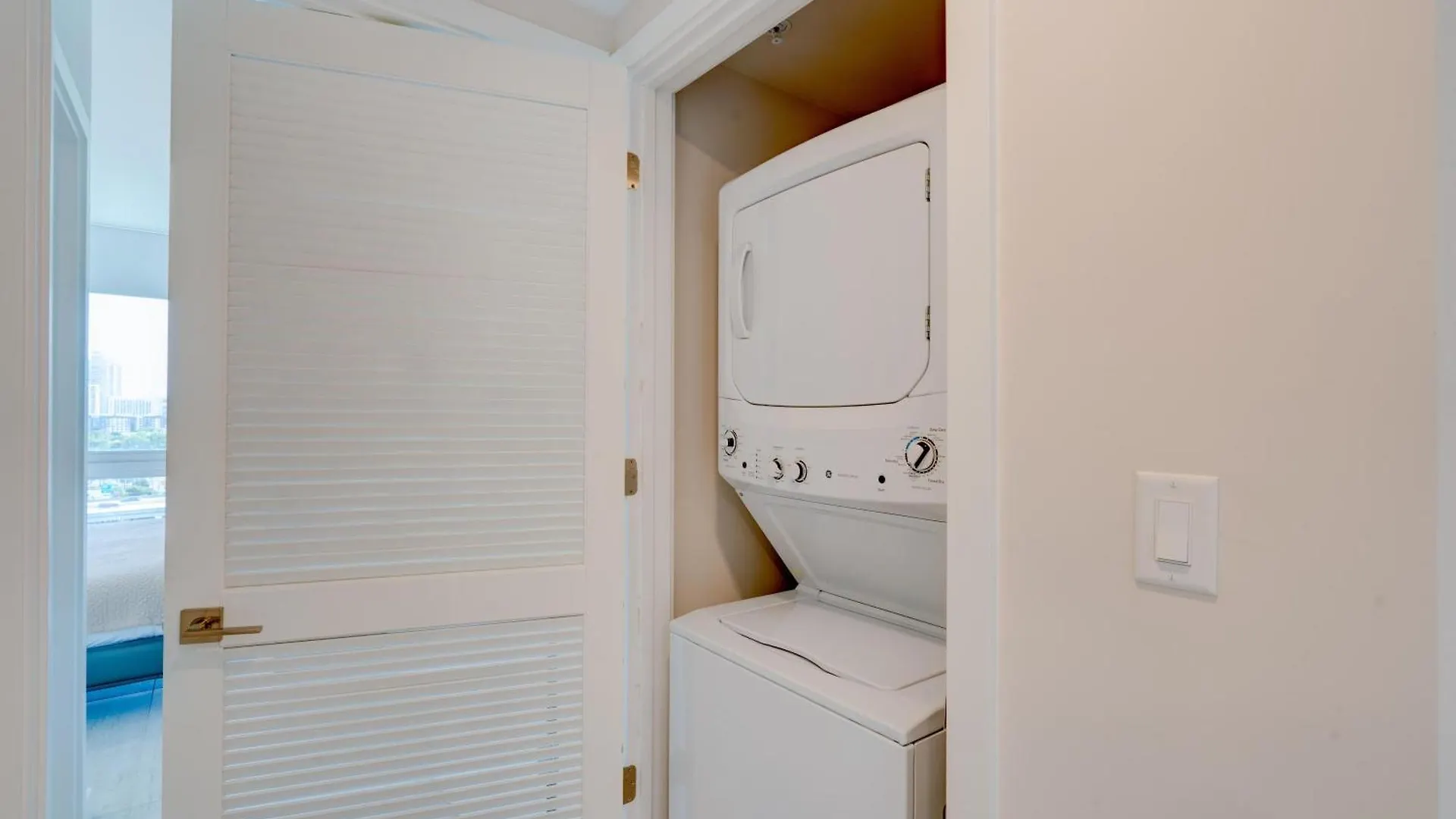 3900-902ch Design District, 2 Bedrooms & 2 Bathrooms Apartment *