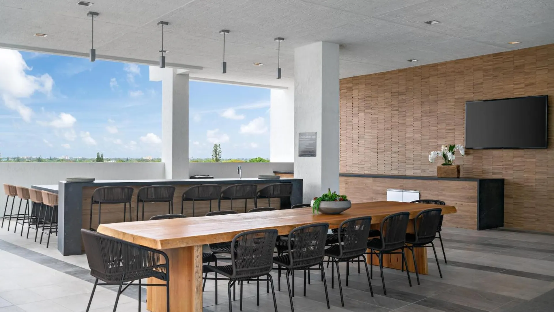 3900-902ch Design District, 2 Bedrooms & 2 Bathrooms