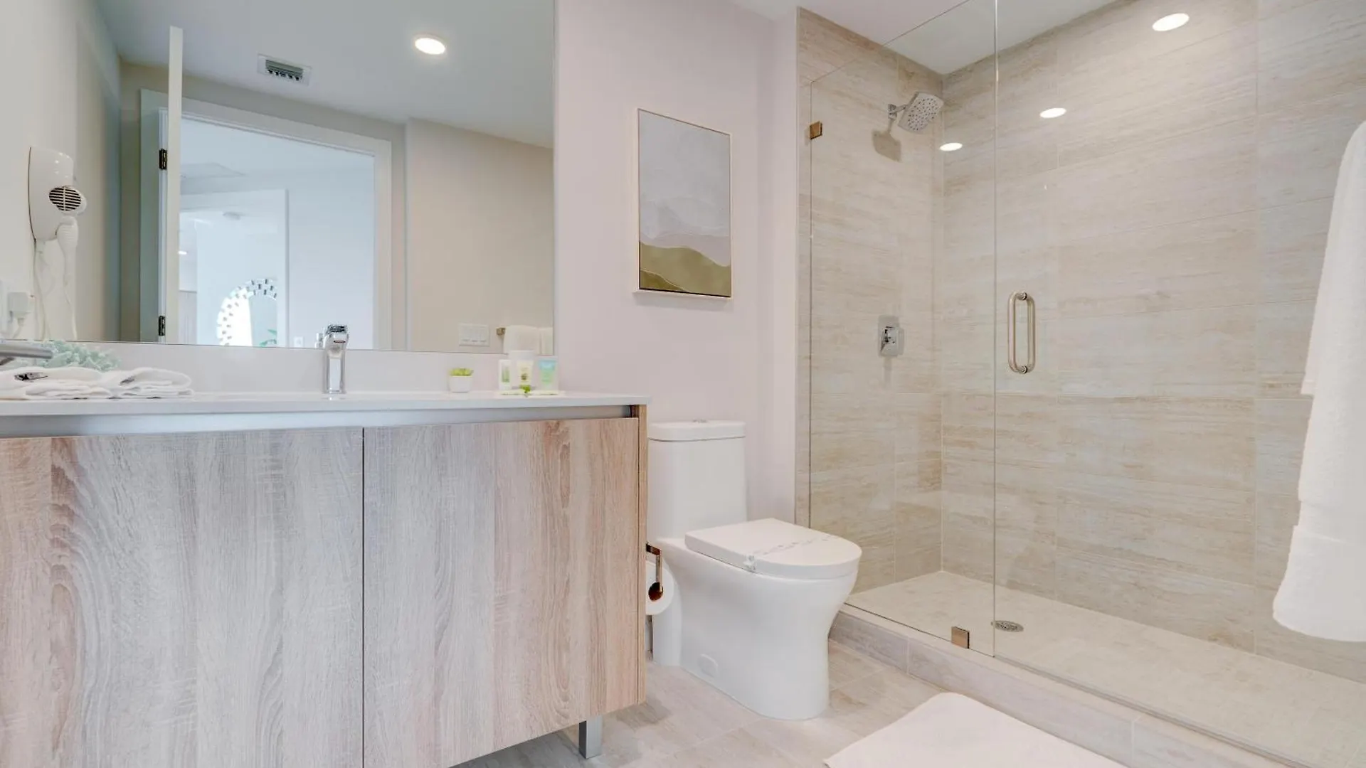 3900-902ch Design District, 2 Bedrooms & 2 Bathrooms Miami