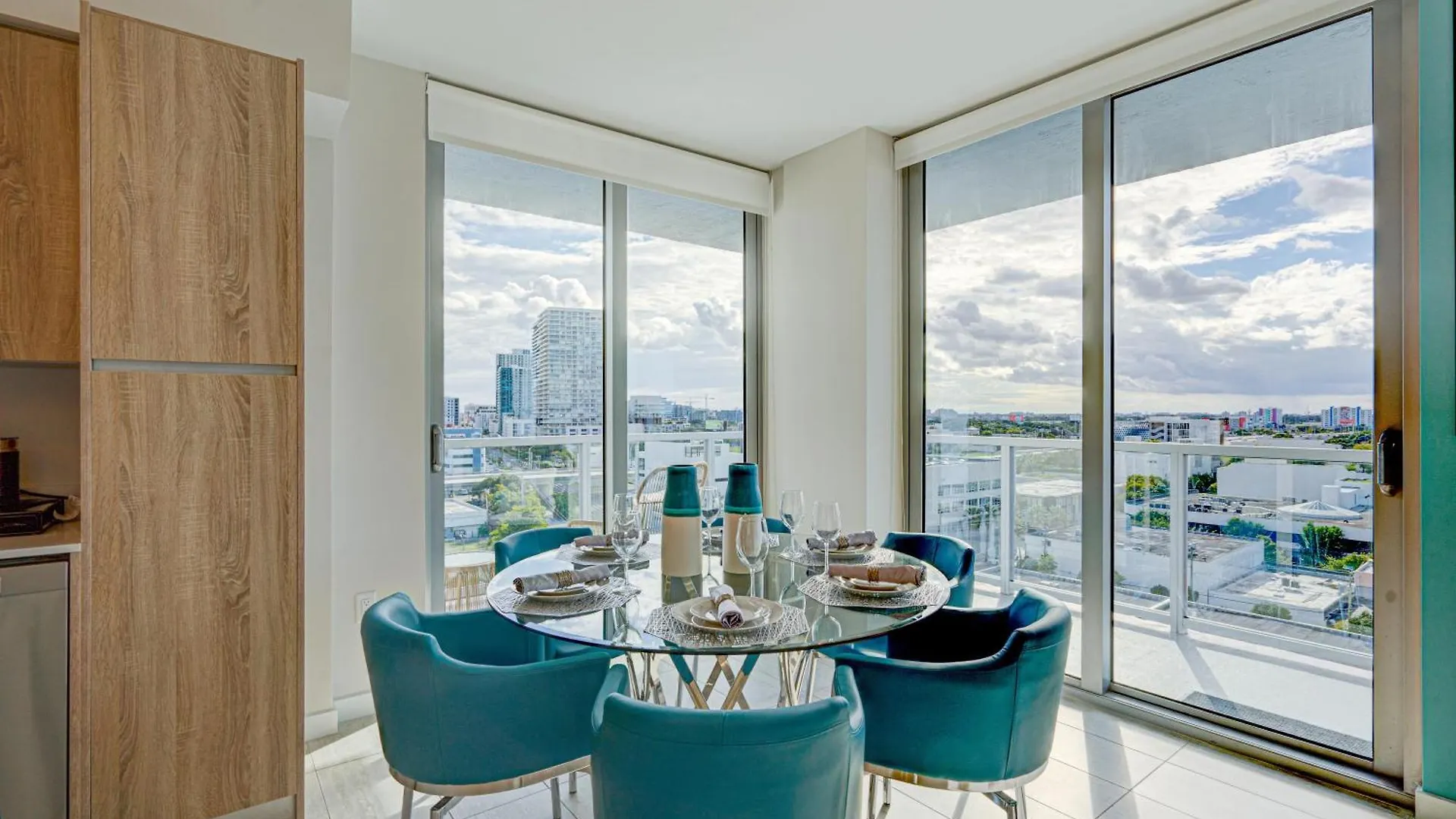 Apartment 3900-902ch Design District, 2 Bedrooms & 2 Bathrooms Miami