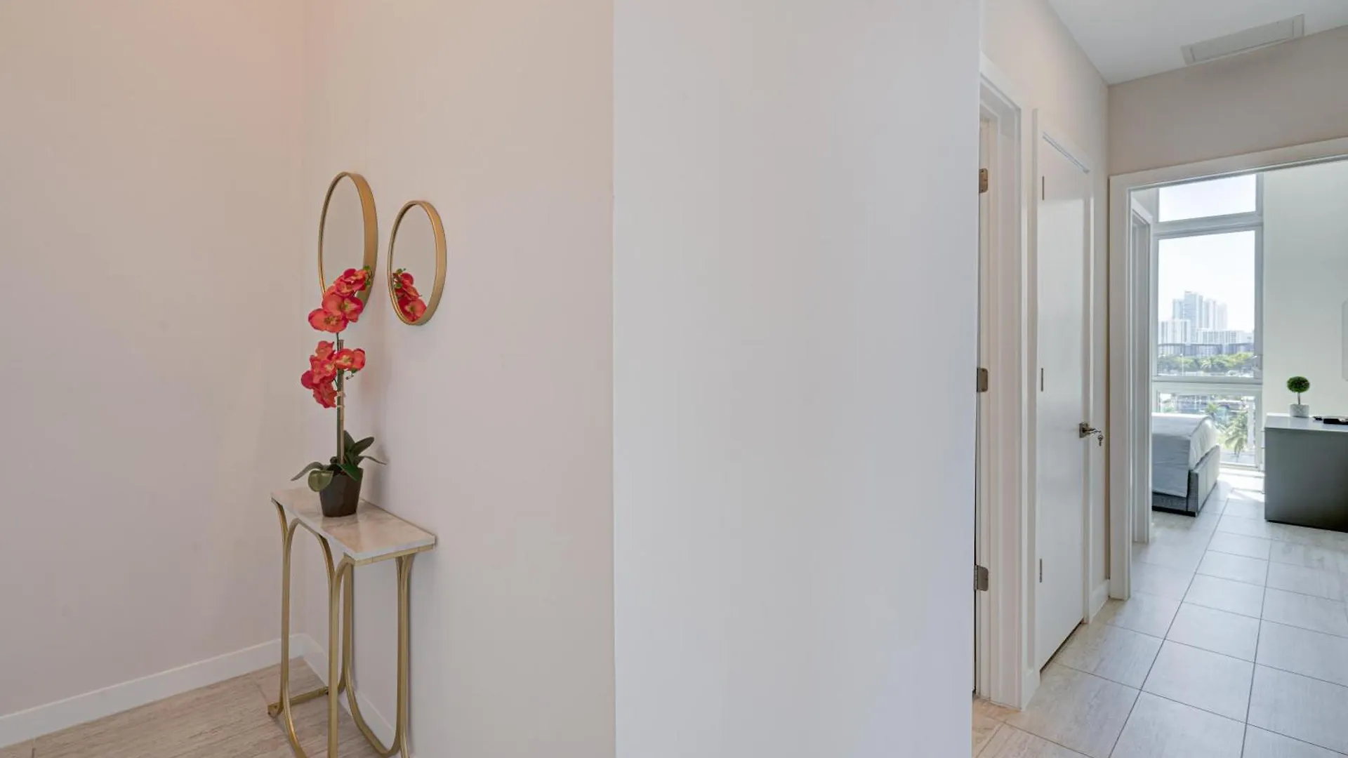 3900-502gj Design District, 2 Bedrooms & 2 Bathrooms *
