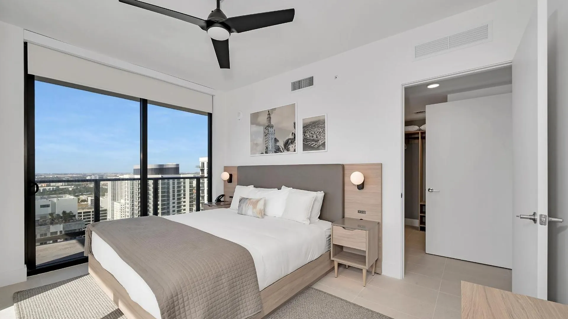 Two Bedroom With Luxurious Amenities Across From Kaseya Center- Daily Fee And Parking Not Included