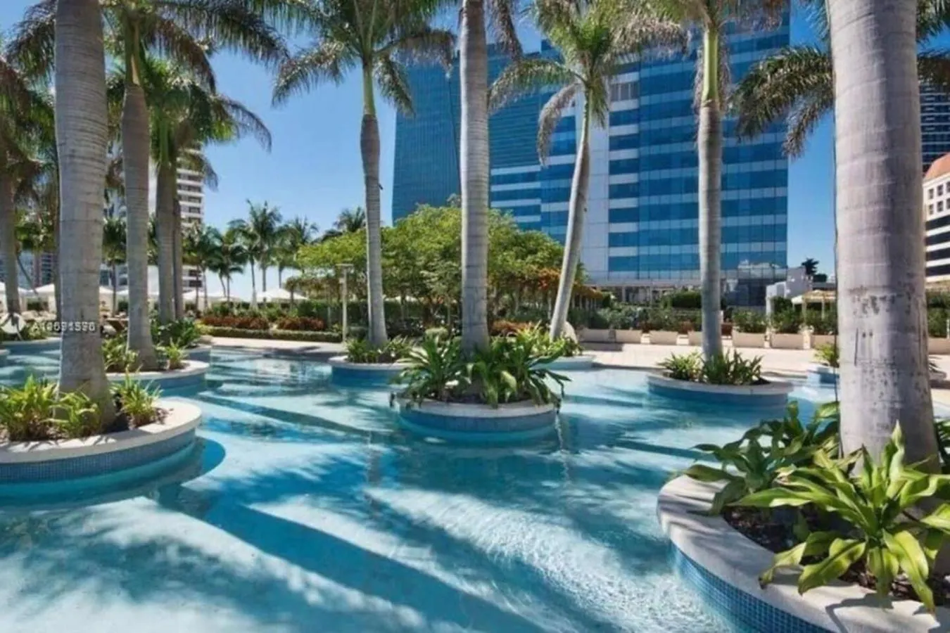 Apartamento 490 Large 2 Bedroom With Gorgeous Pool *