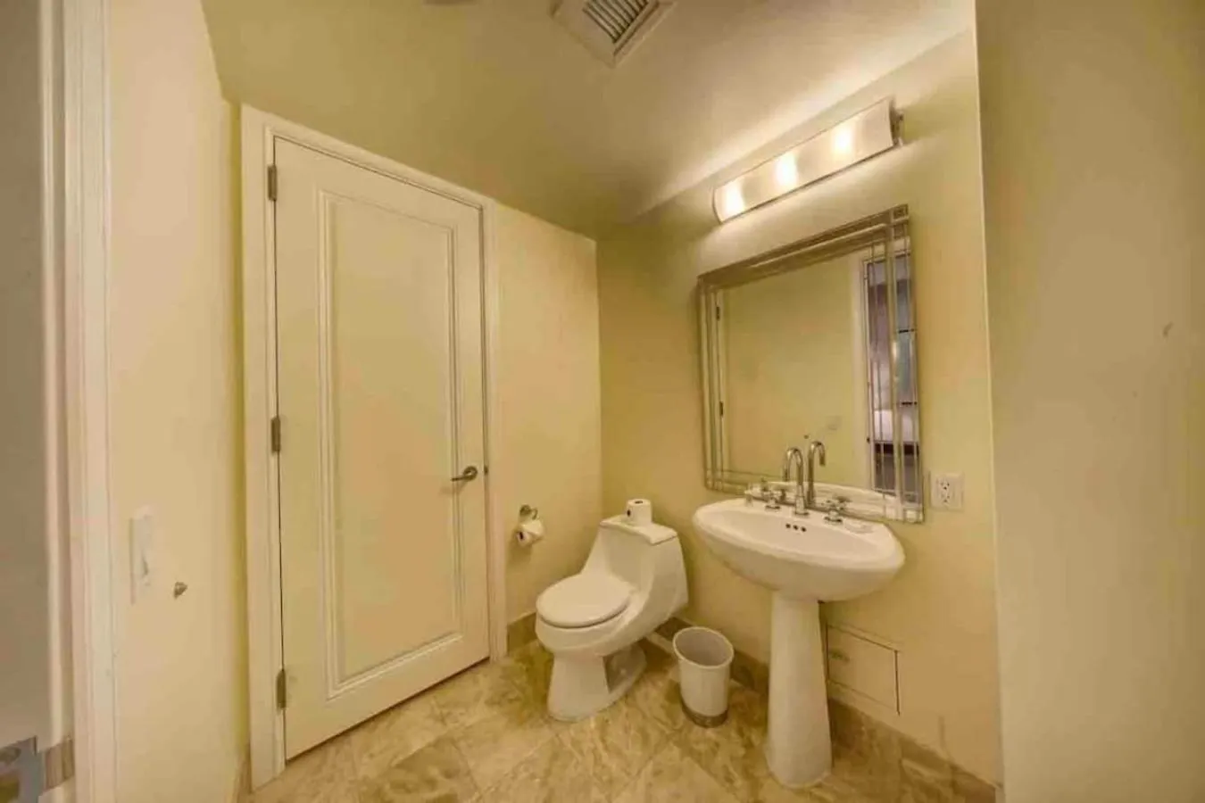 490 Large 2 Bedroom With Gorgeous Pool Apartment Miami