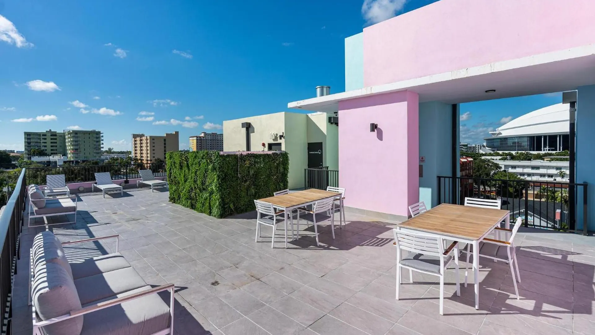 Aparthotel Pastel Miami