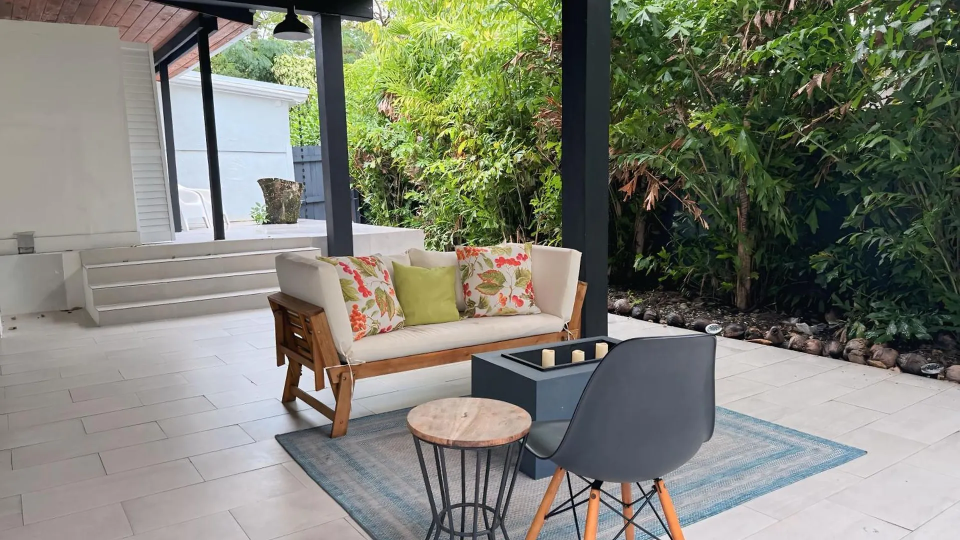 Amazing 3-bedroom Modern In Coral Gables Area Miami