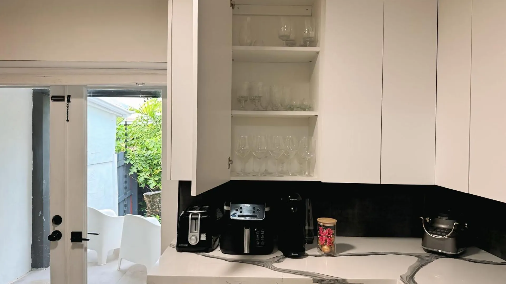 Holiday home Amazing 3-bedroom Modern In Coral Gables Area Miami