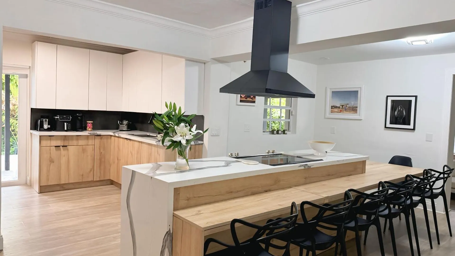 Amazing 3-bedroom Modern In Coral Gables Area