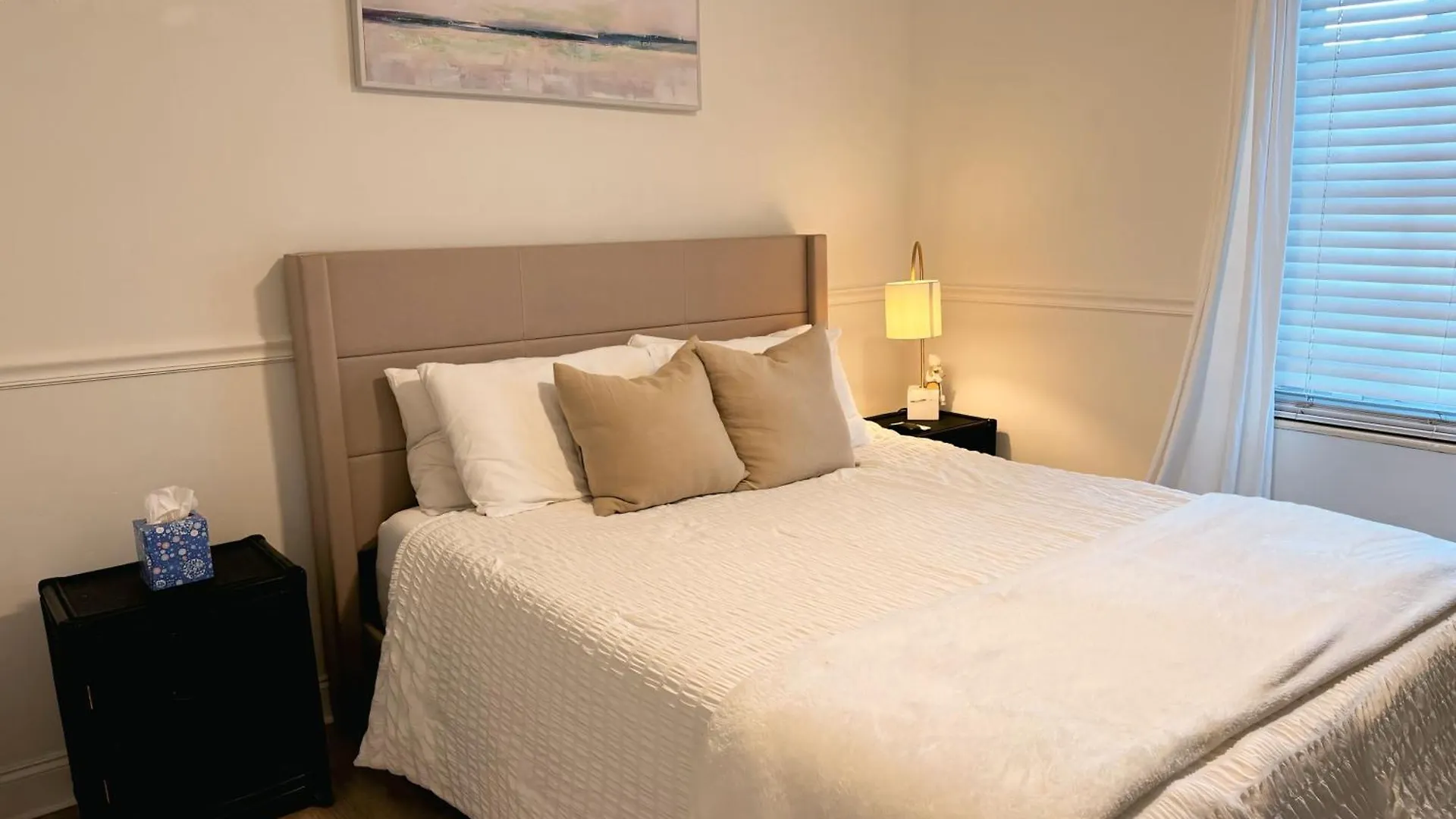 Amazing 3-bedroom Modern In Coral Gables Area בית נופש *