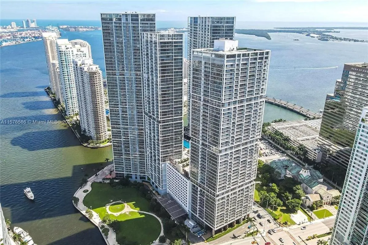 Charming Ocean View 2br 1ba Icon Brickell